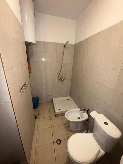 Rezidenca Hasanaj 3 *